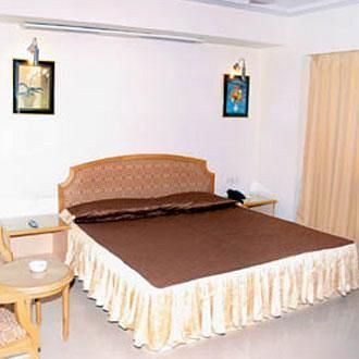 Oyo 15359 Kachandeep Hotel