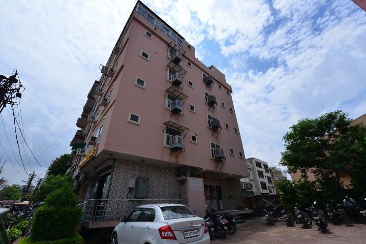 Mohit Palace Hotel 2*