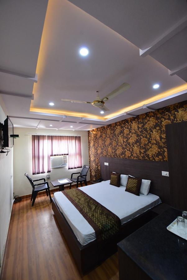 Mohit Palace 2*