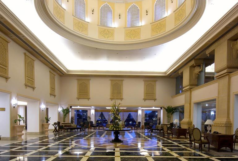 Hotel Le Meridien & 5*