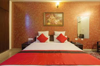 Oyo Premium Gopalpura Bypass 3* Jaipur
