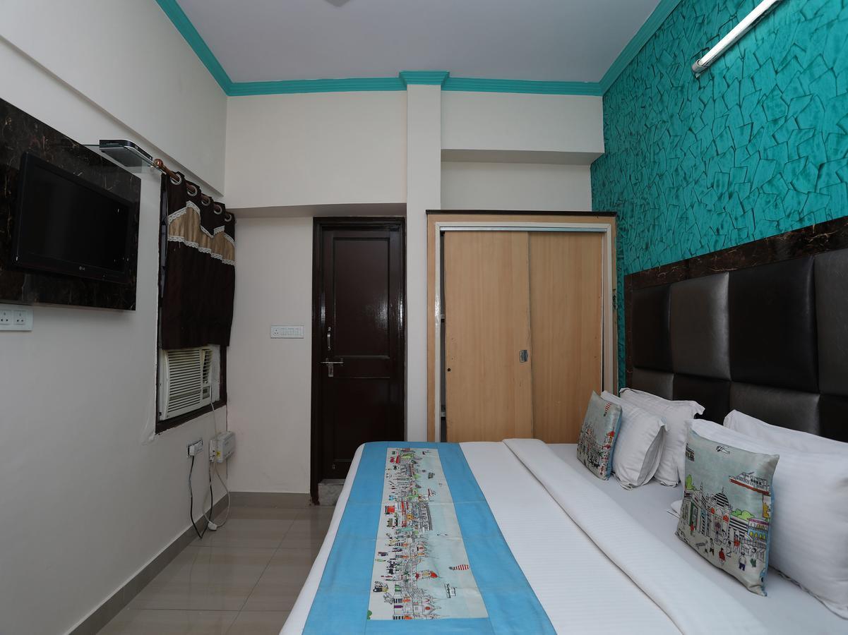 Hotel Deepak 2*