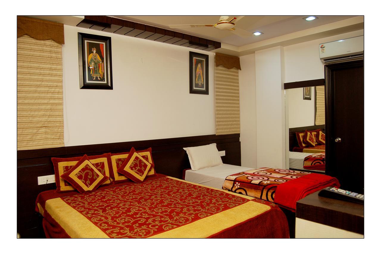 Hotel Jinendra Palace Jaipur