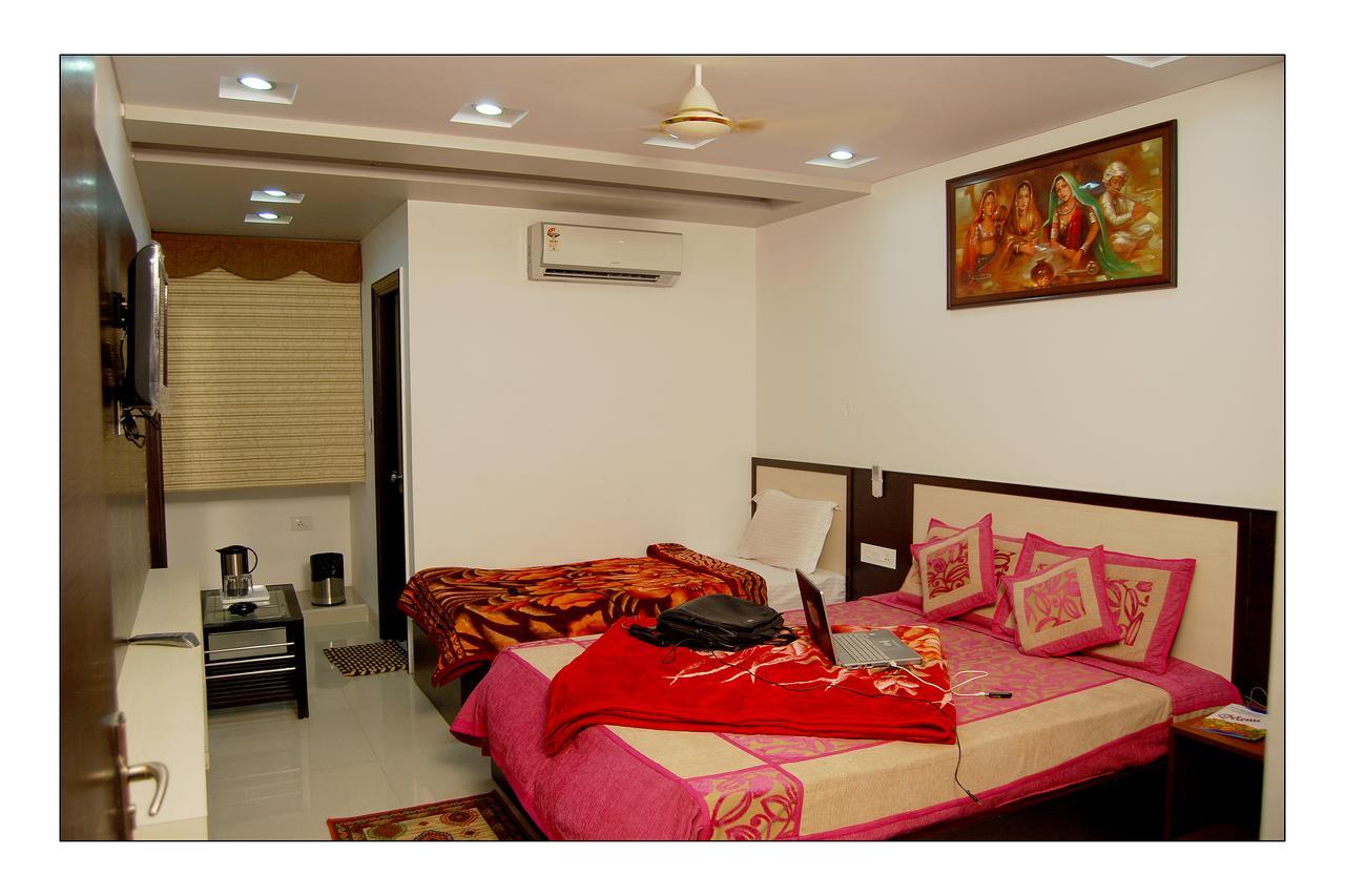 Hotel Jinendra Palace Jaipur