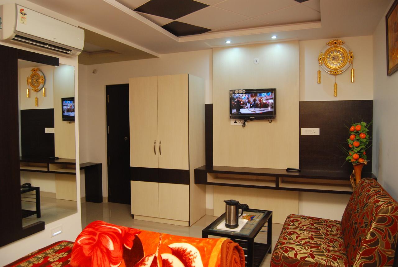 Jinendra Palace Hotel 2*