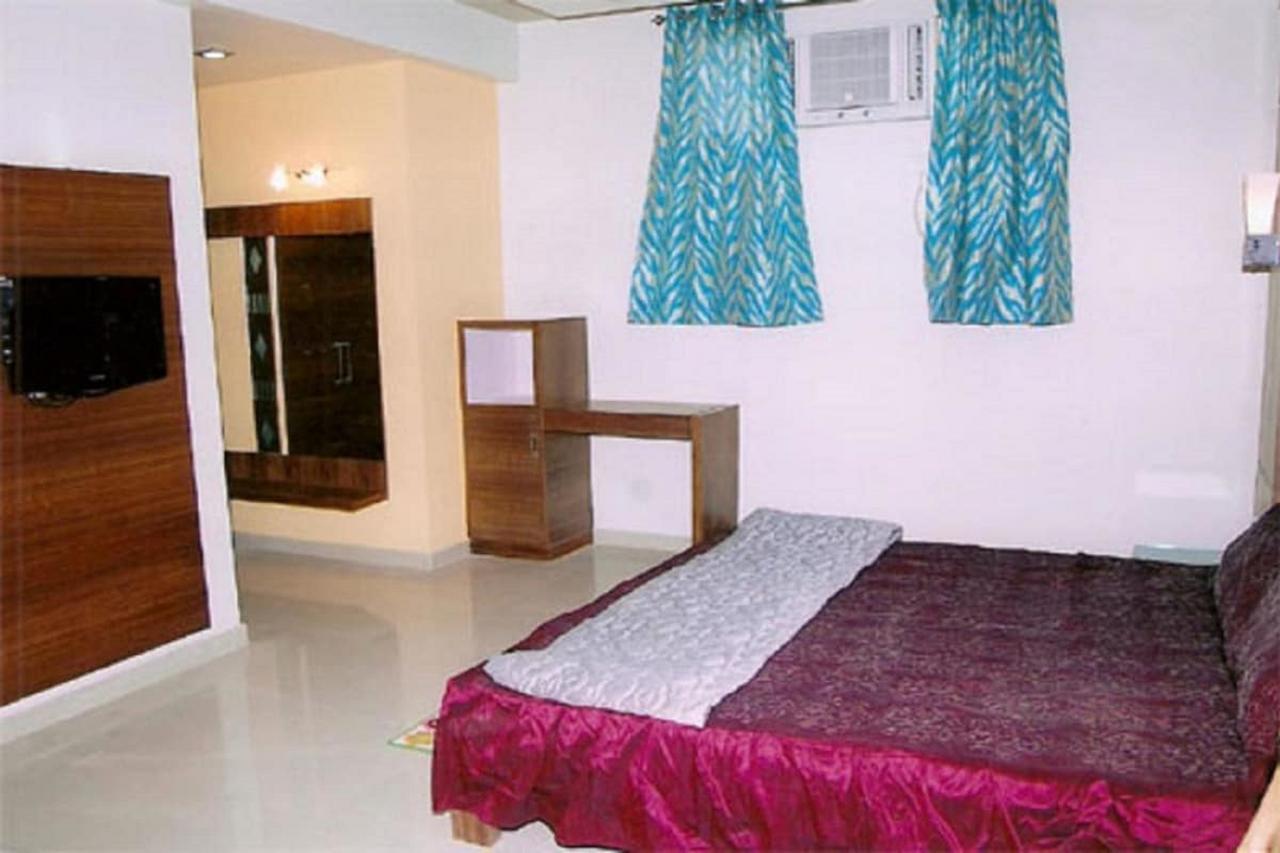 Hotel Mahadev Regency