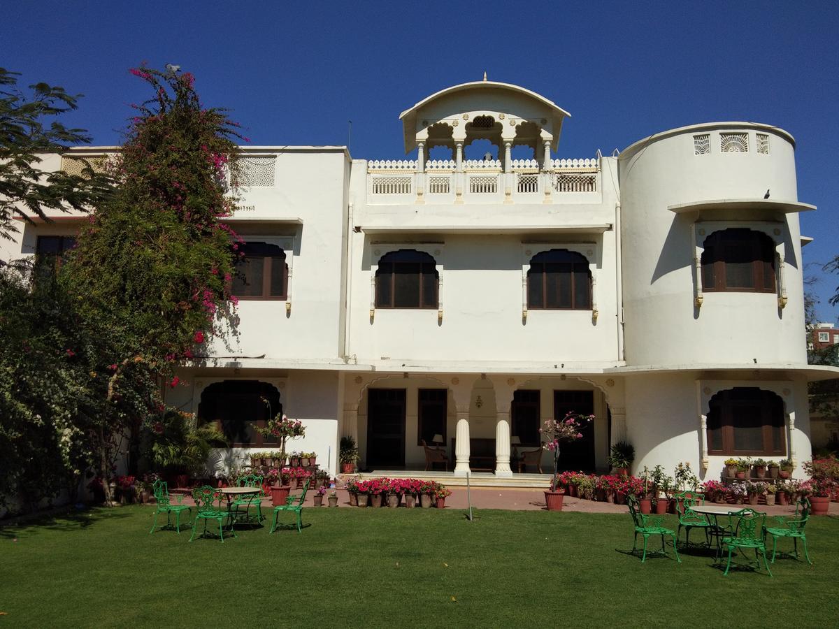Meghniwas 3*