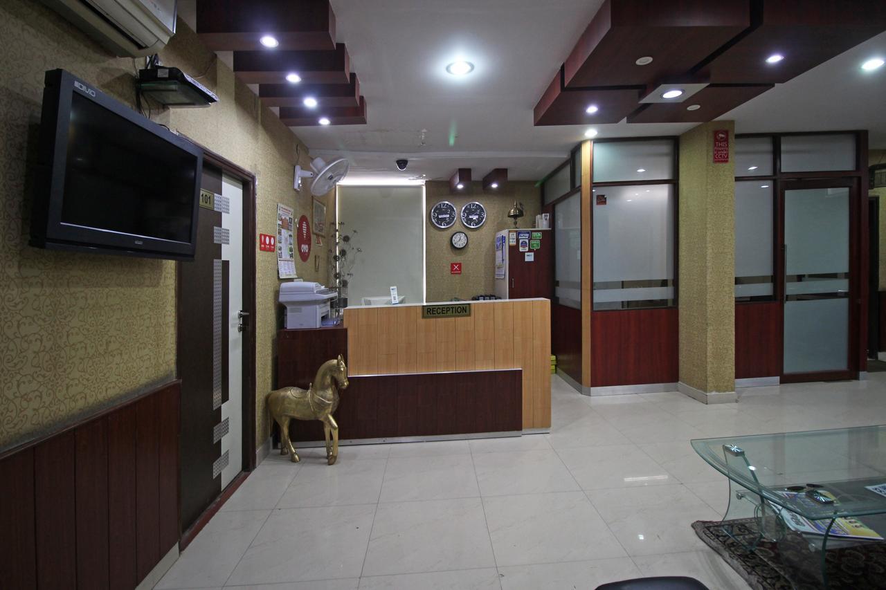 Hotel Oyo 2206 Rajawat Manor