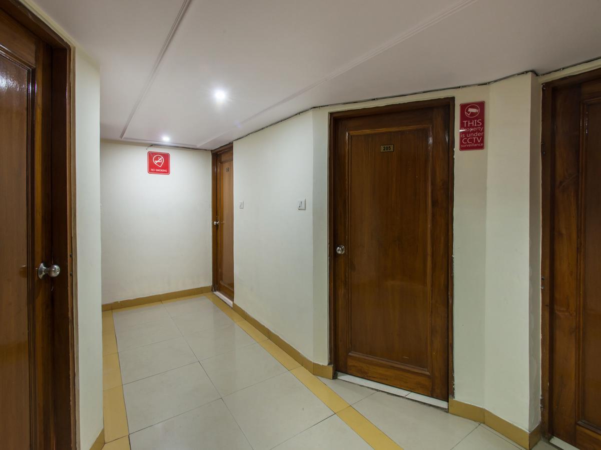 Oyo 2442 Star Palace *