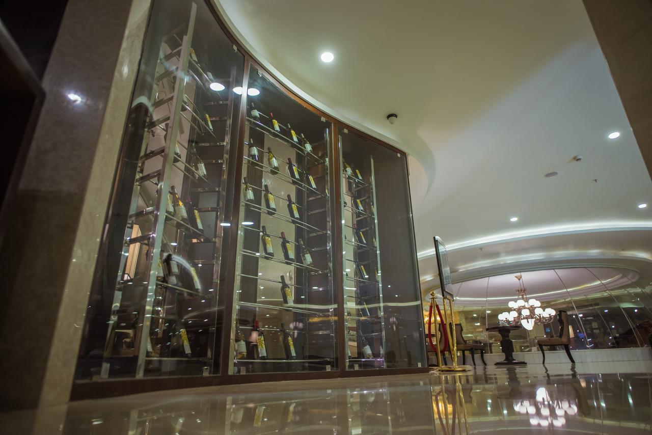 Hotel Shakun And