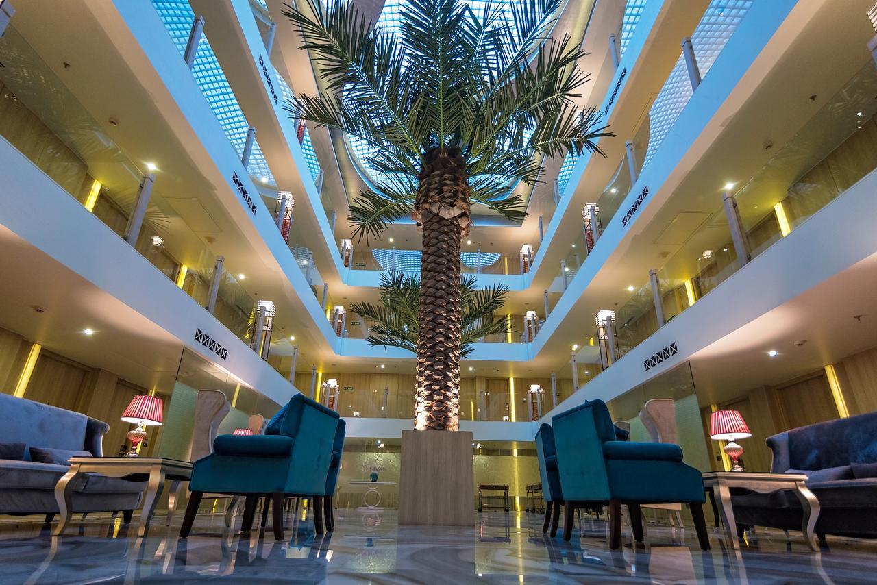 Shakun And Hotel