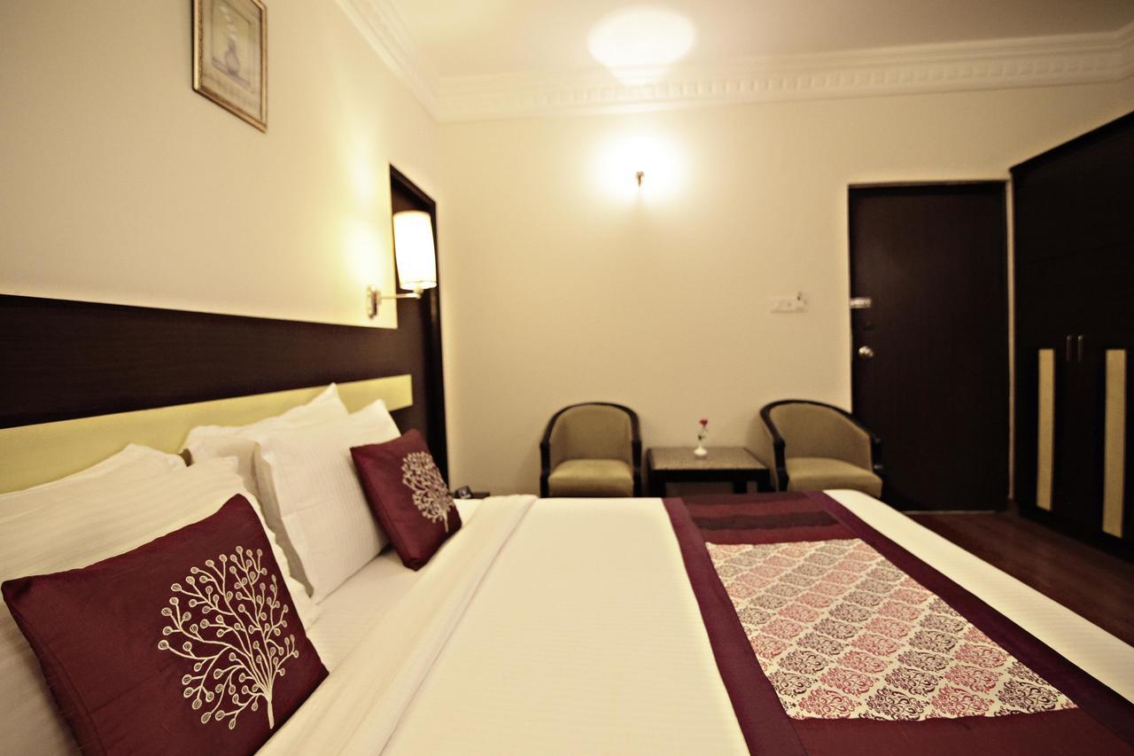 Hotel Oyo 1746 Rnb Select