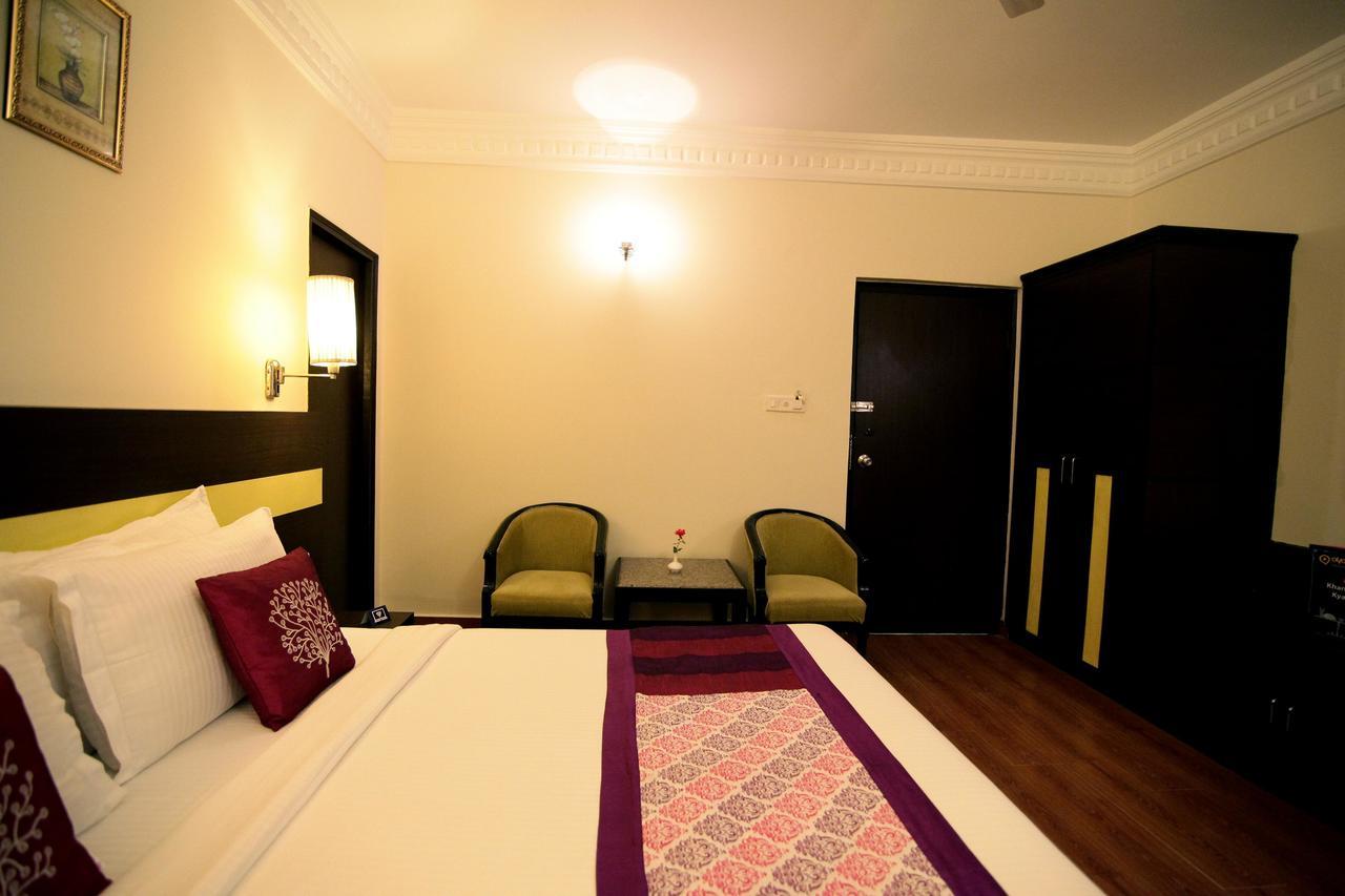 Hotel Oyo 1746 Rnb Select 2*