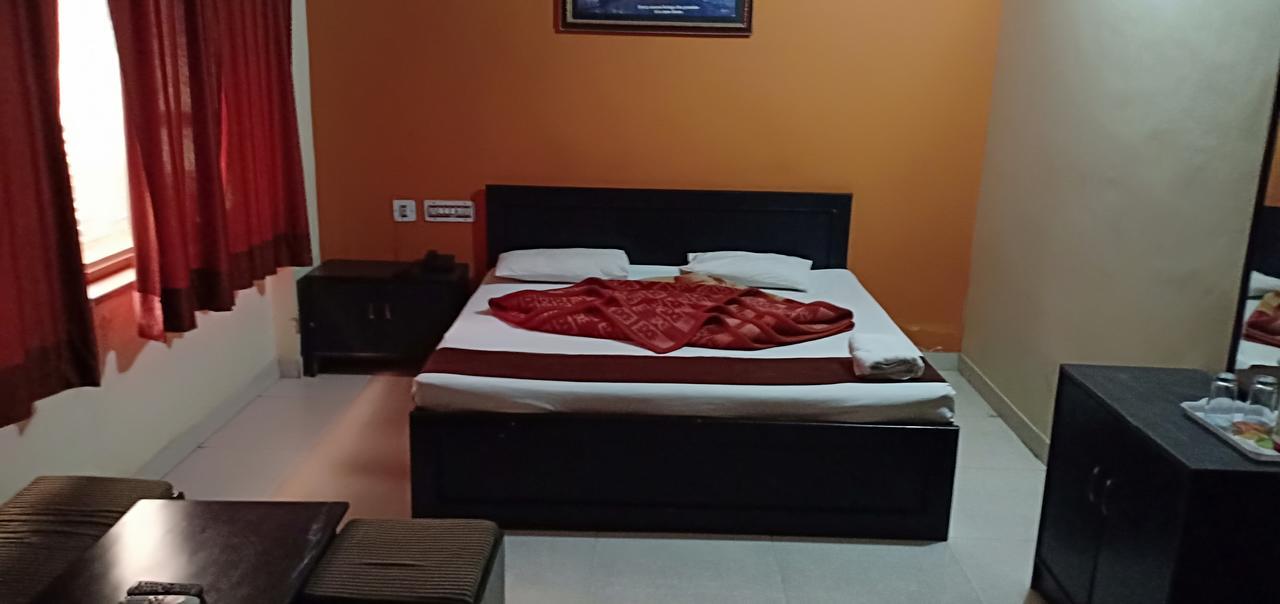Asian Palace Hotel 2*