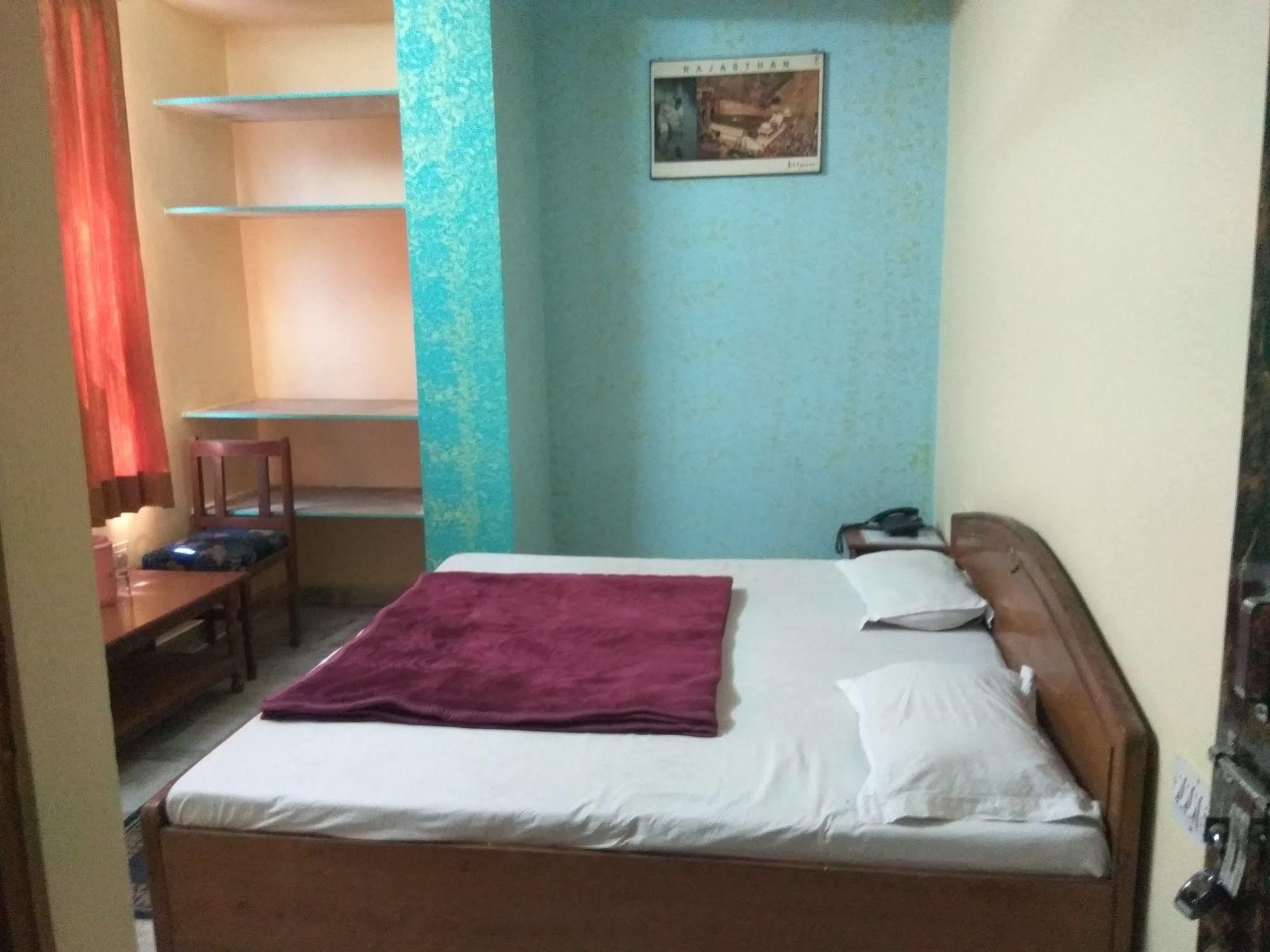 Ganga Kripa Hotel