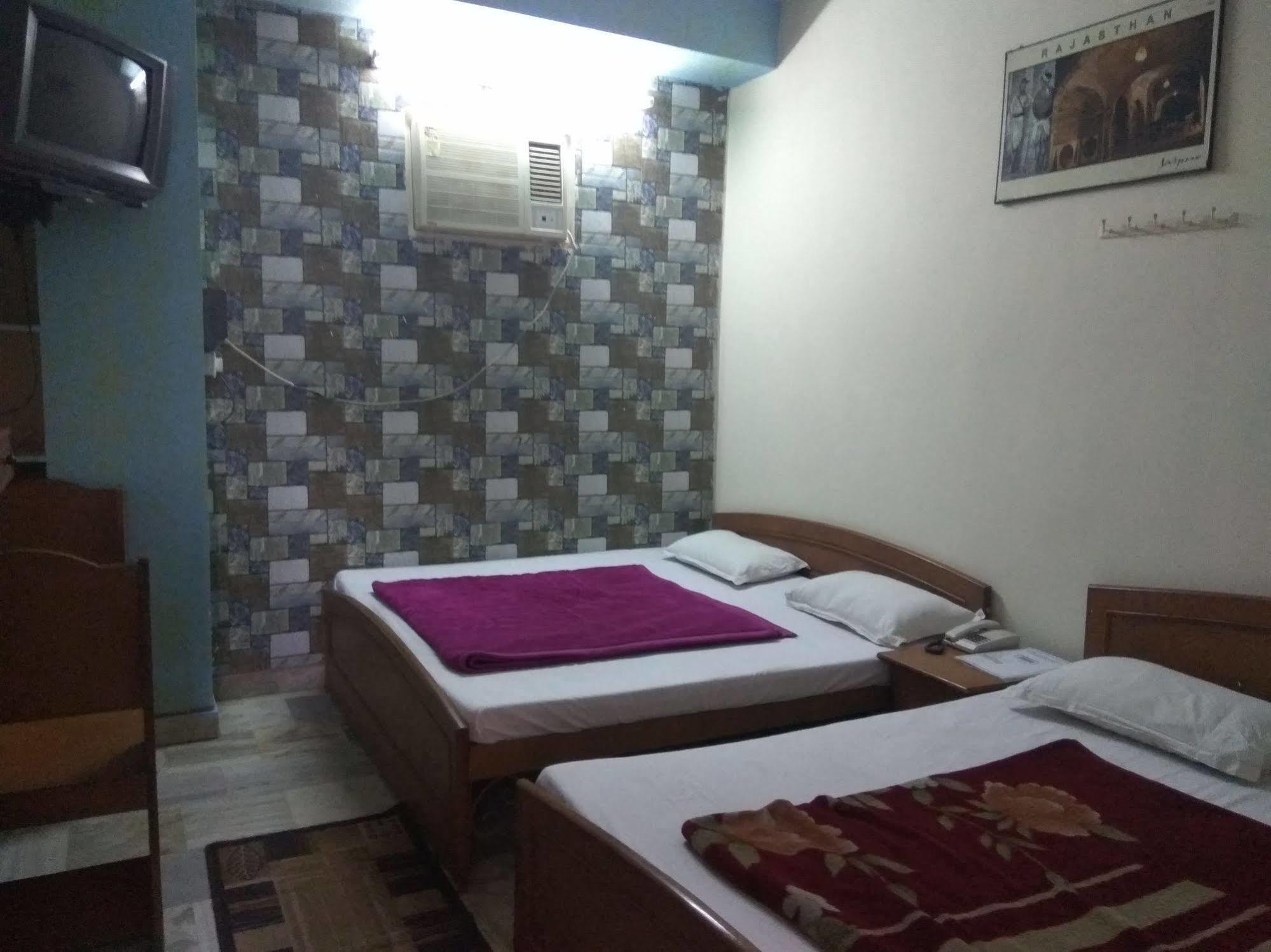 Ganga Kripa Hotel