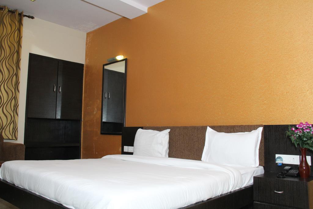 Royal View Hotel