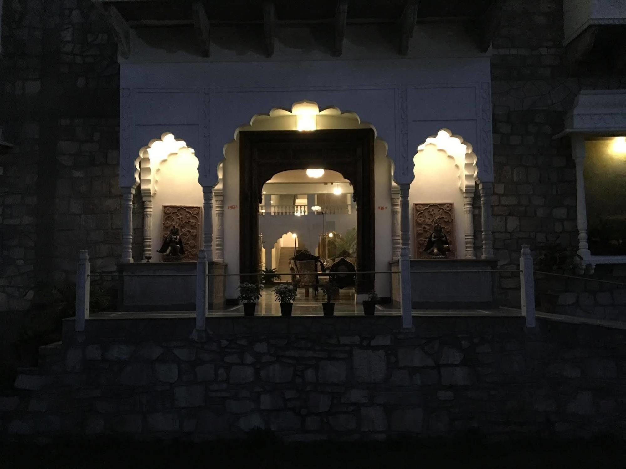 Hotel Rajasthan Palace 3*