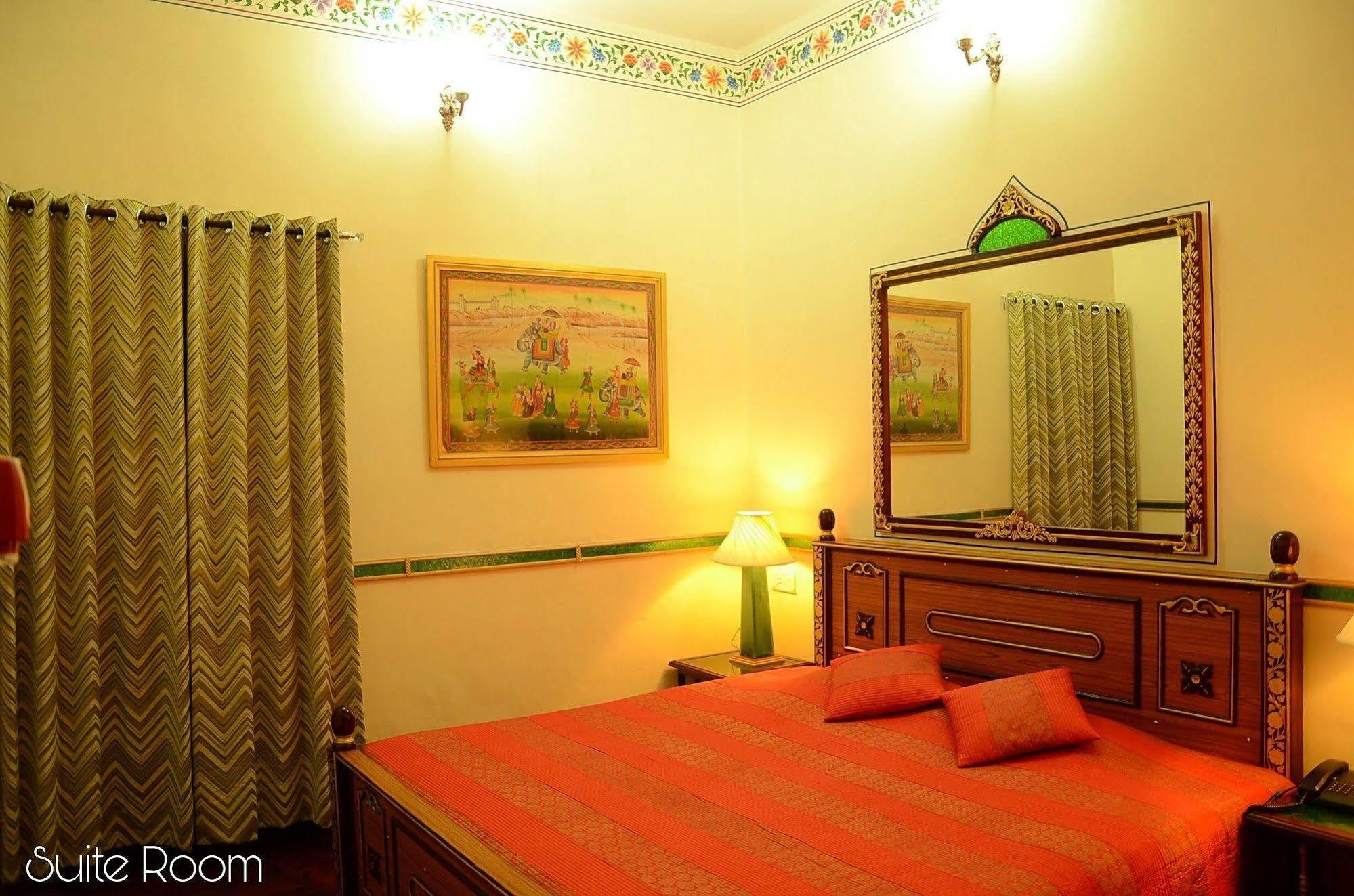 Hotel Vimal Heritage 3*