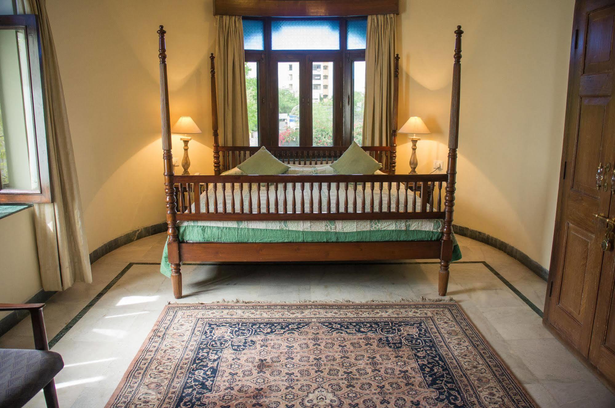 Hotel Meghniwas 3*