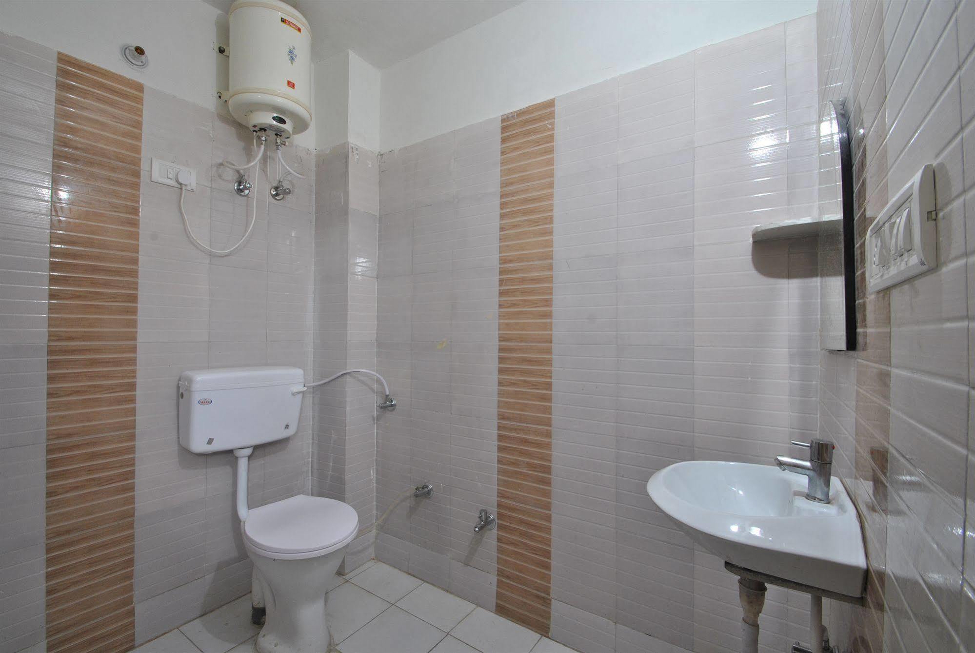 Hotel Satkar 2*
