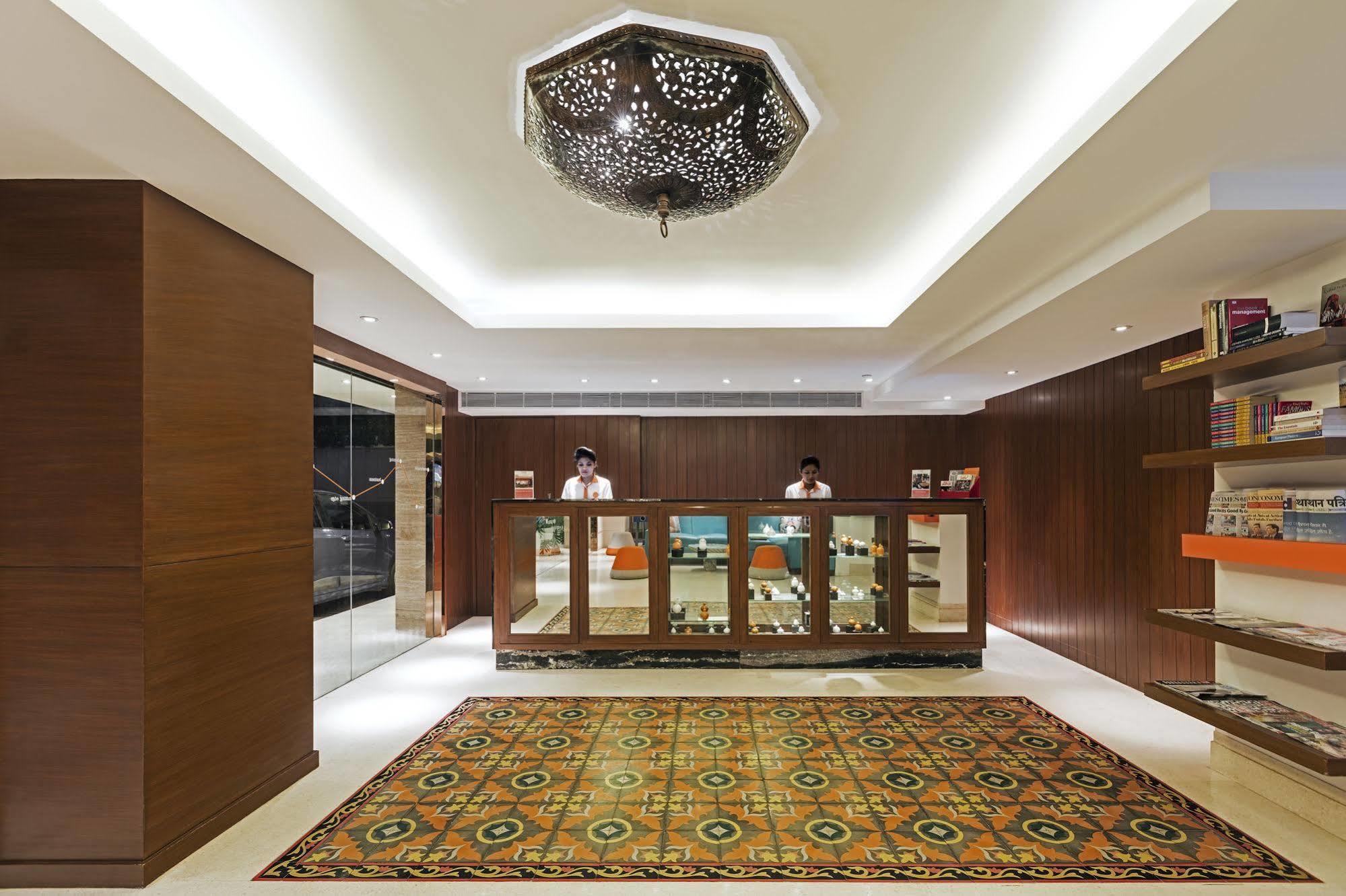 Zone By The Park , Bani Park Hotel Jaipur