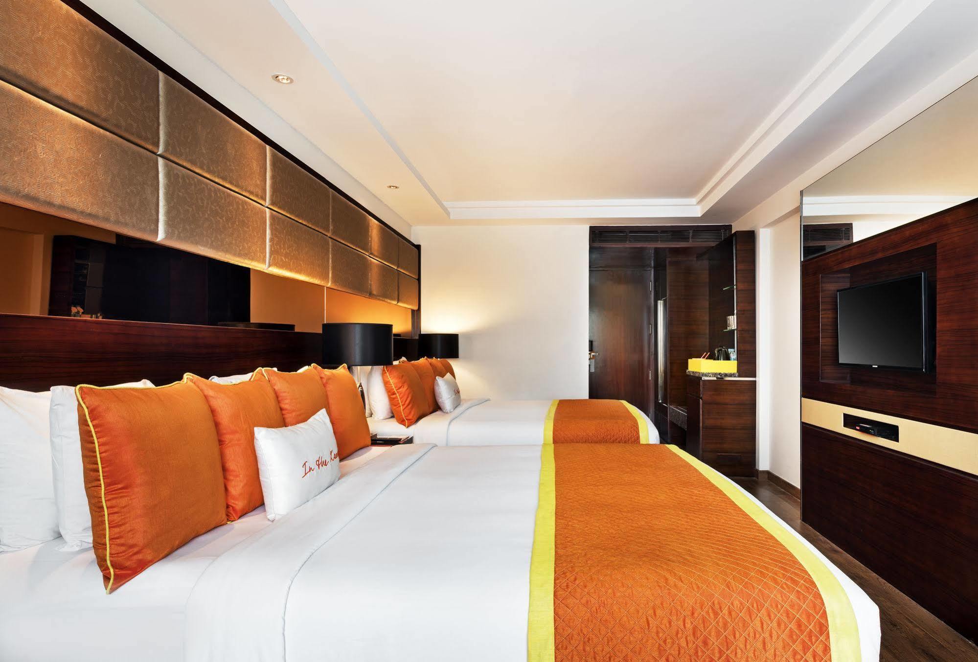 Hotel Zone By The Park , Bani Park Jaipur