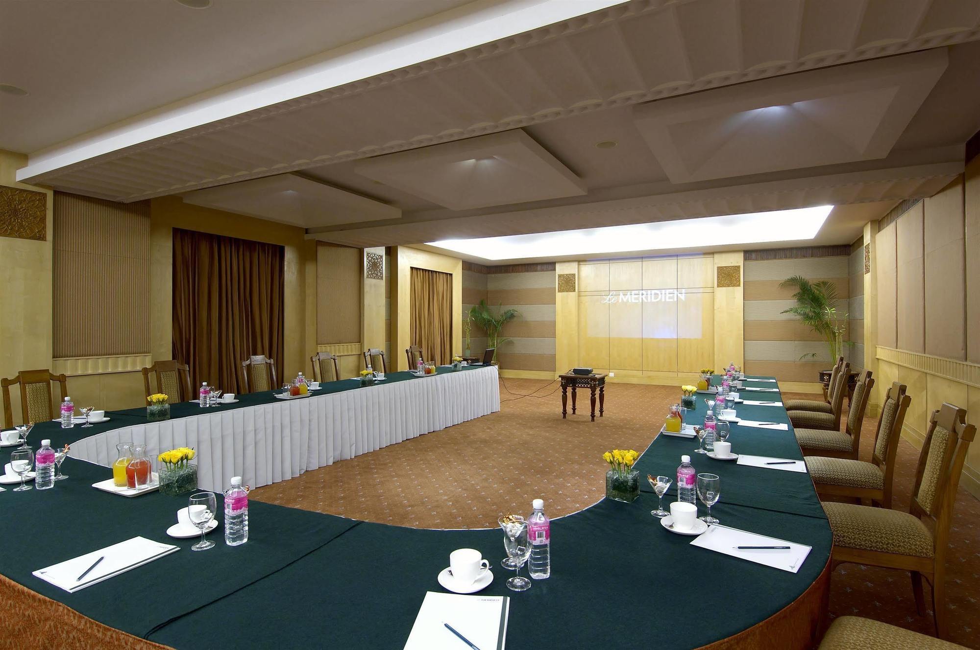 Hotel Le Meridien & 5*