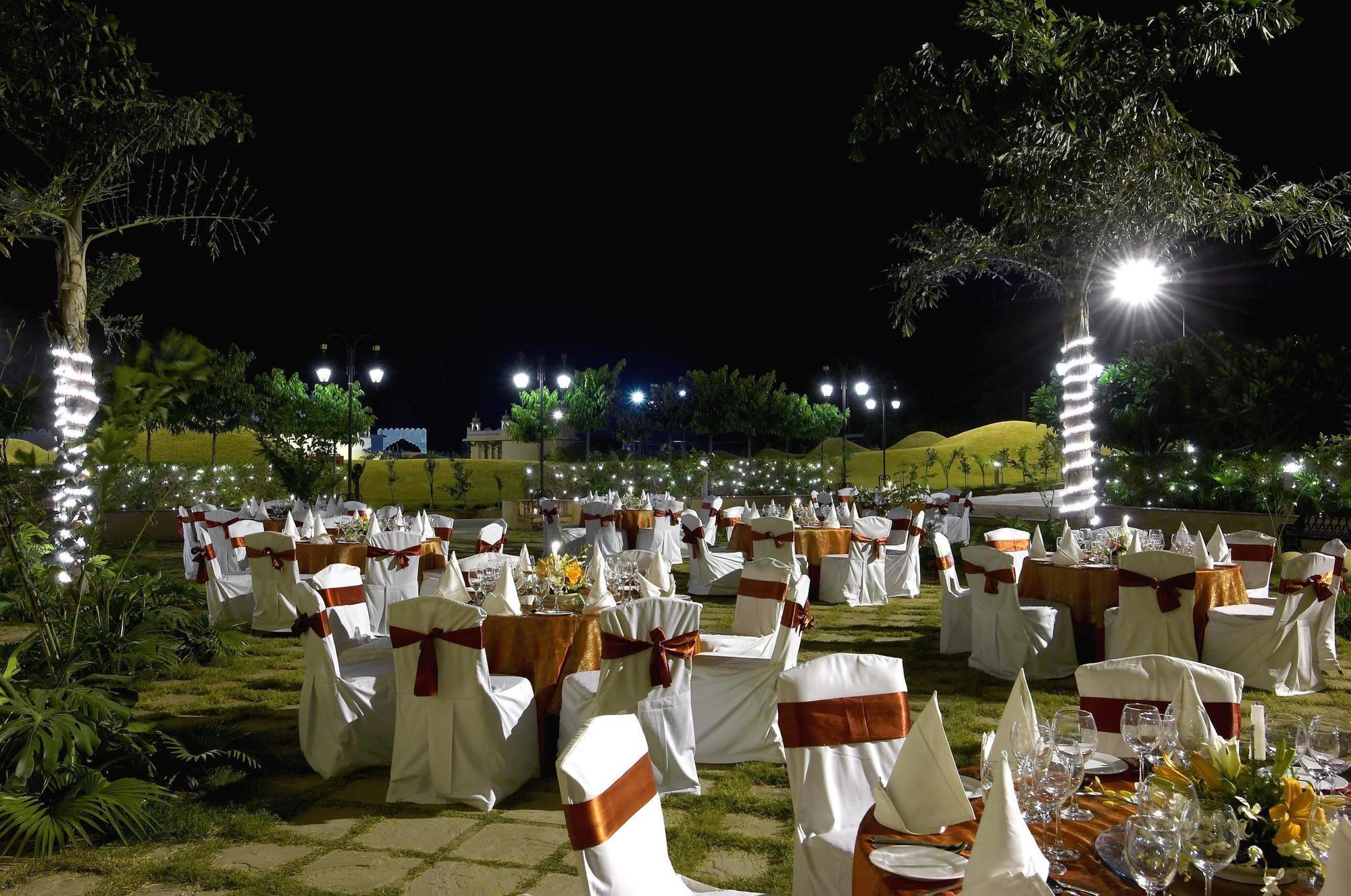Le Meridien & Hotel 5*