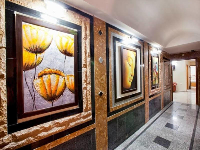Treebo Trend Woodsvilla Bapu Nagar Hotel 3*