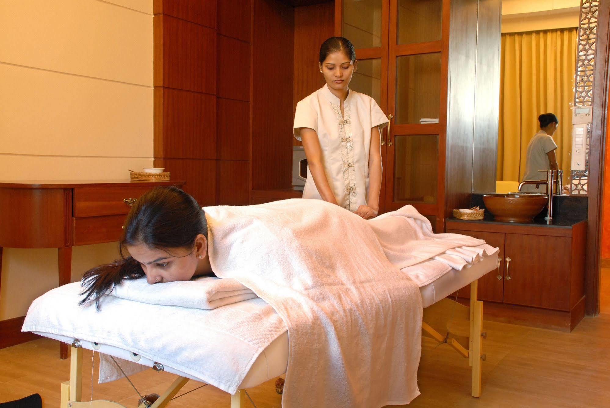 Cambay Grand Kukas 4*