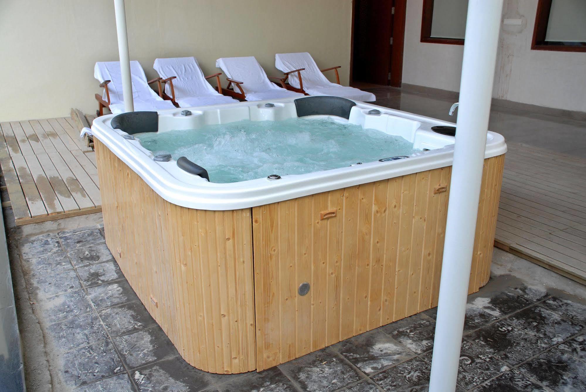 Cambay Grand Kukas 4*