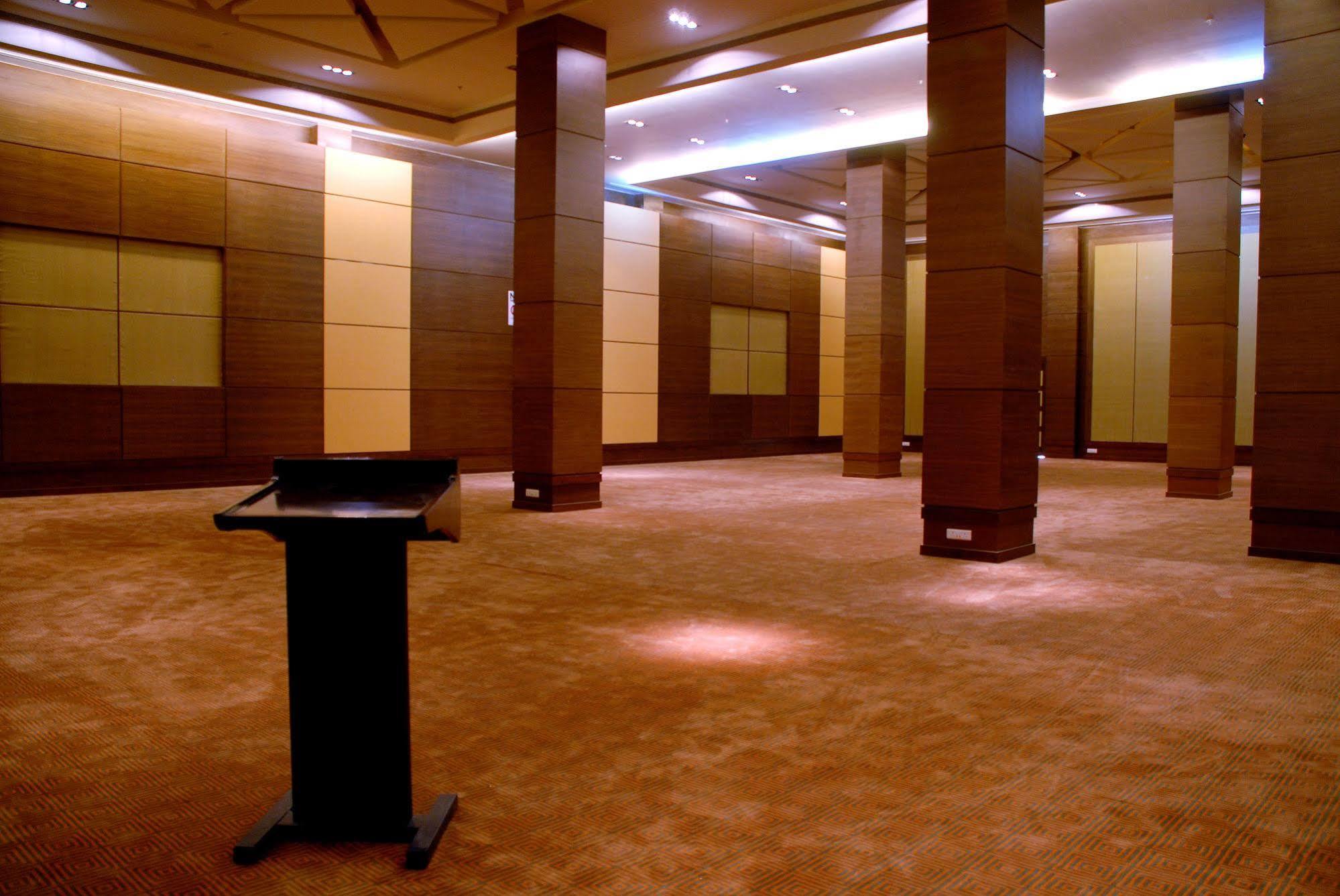 Cambay Grand Kukas Resort Jaipur