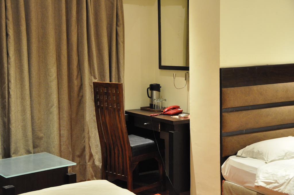 Imperial Hotel 2*