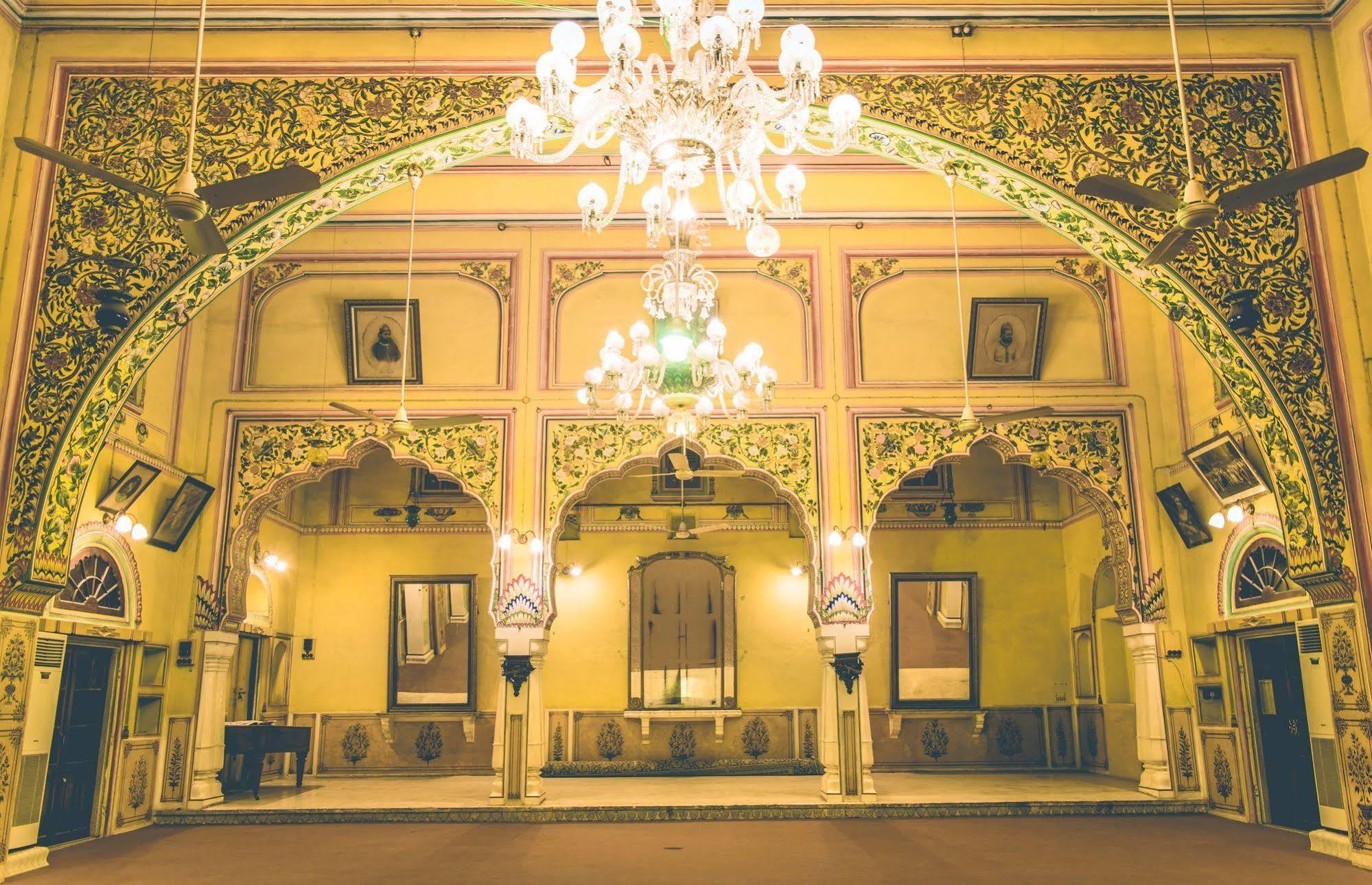 Diggi Palace - A Center Hidden Heritage Gem Hotel