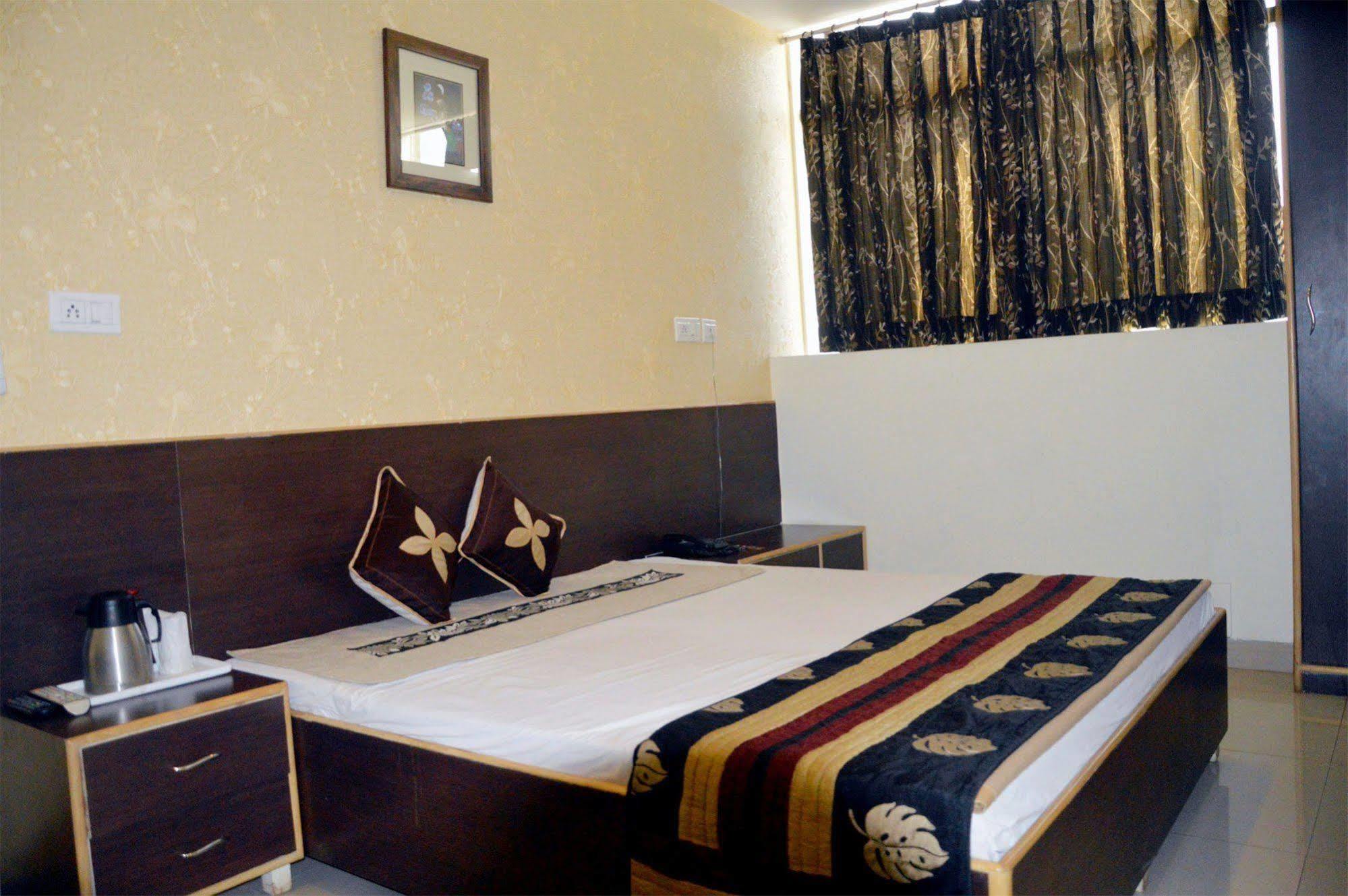 Ananta Hotel