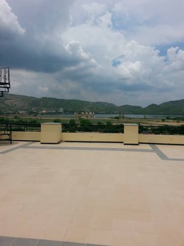 Royal View
