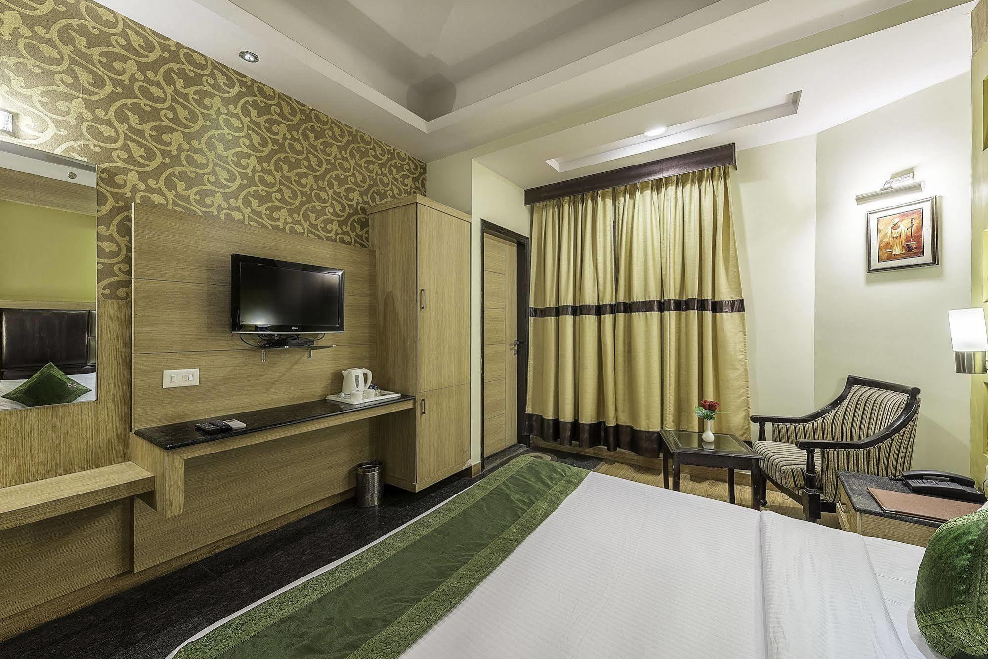 Srinivas The Royal Residence, Hotel 5*