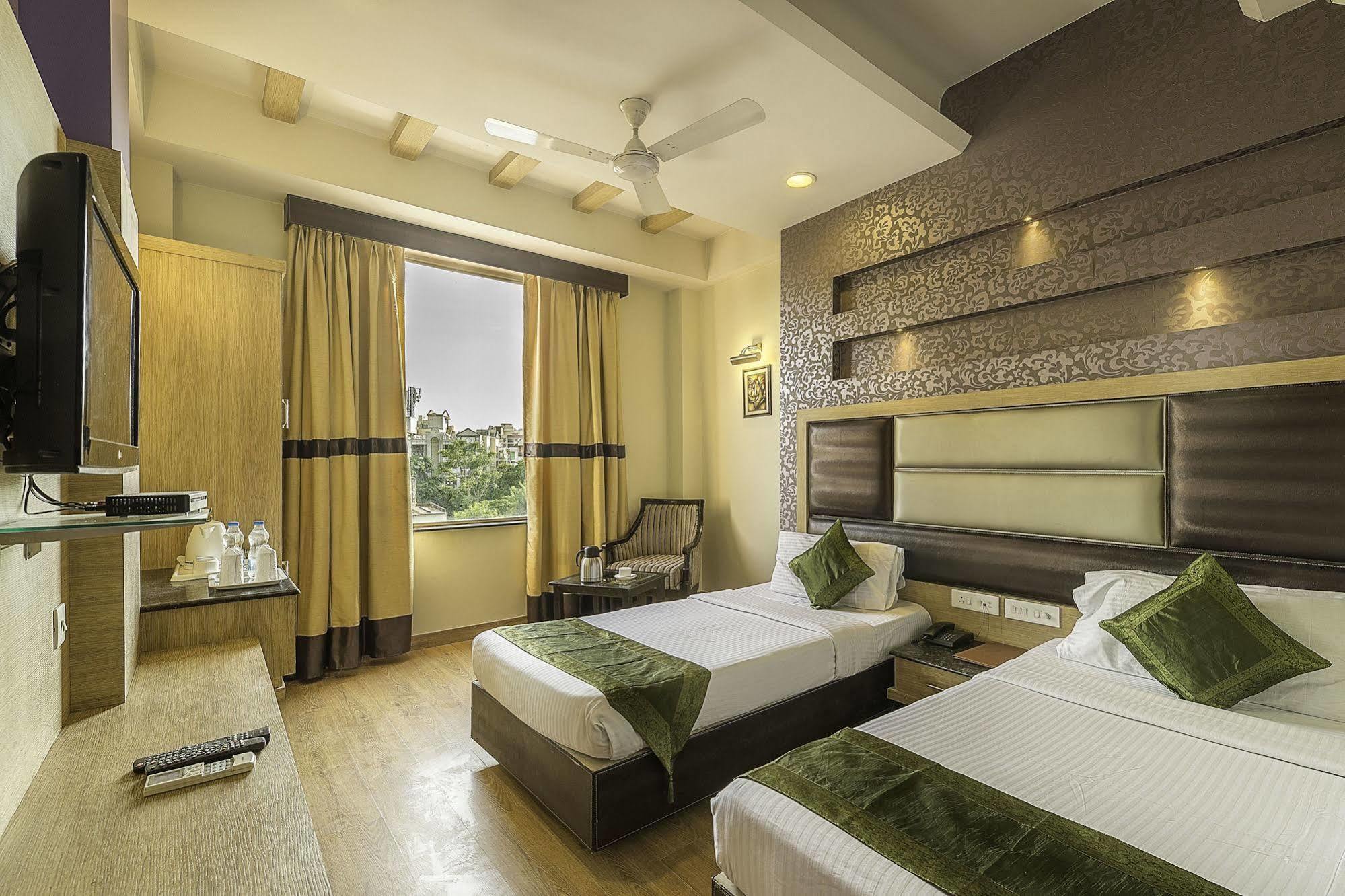 Hotel Srinivas The Royal Residence,
