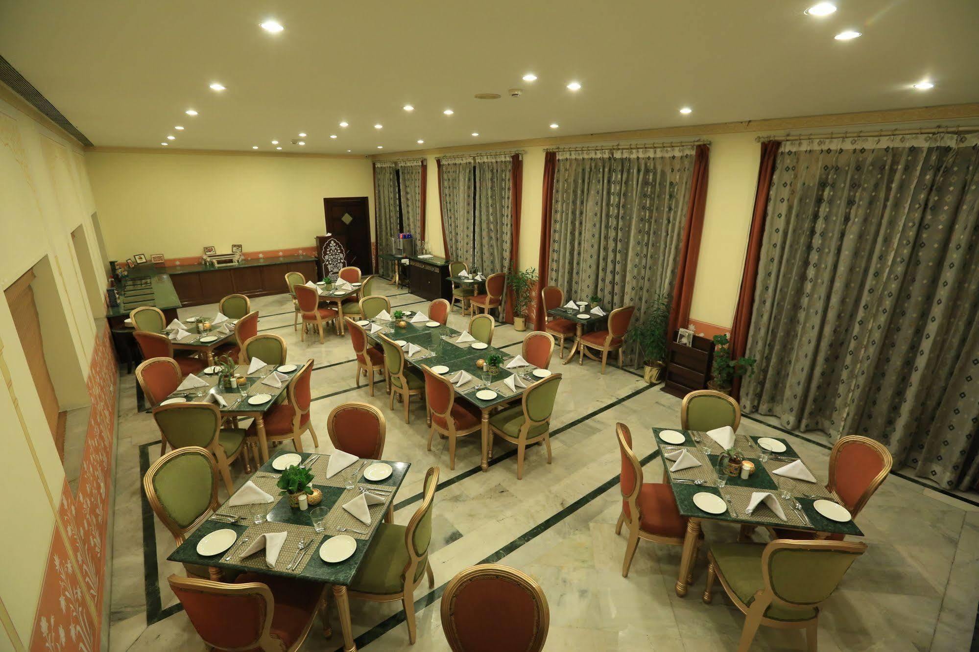 Sawai Man Mahal Hotel Jaipur