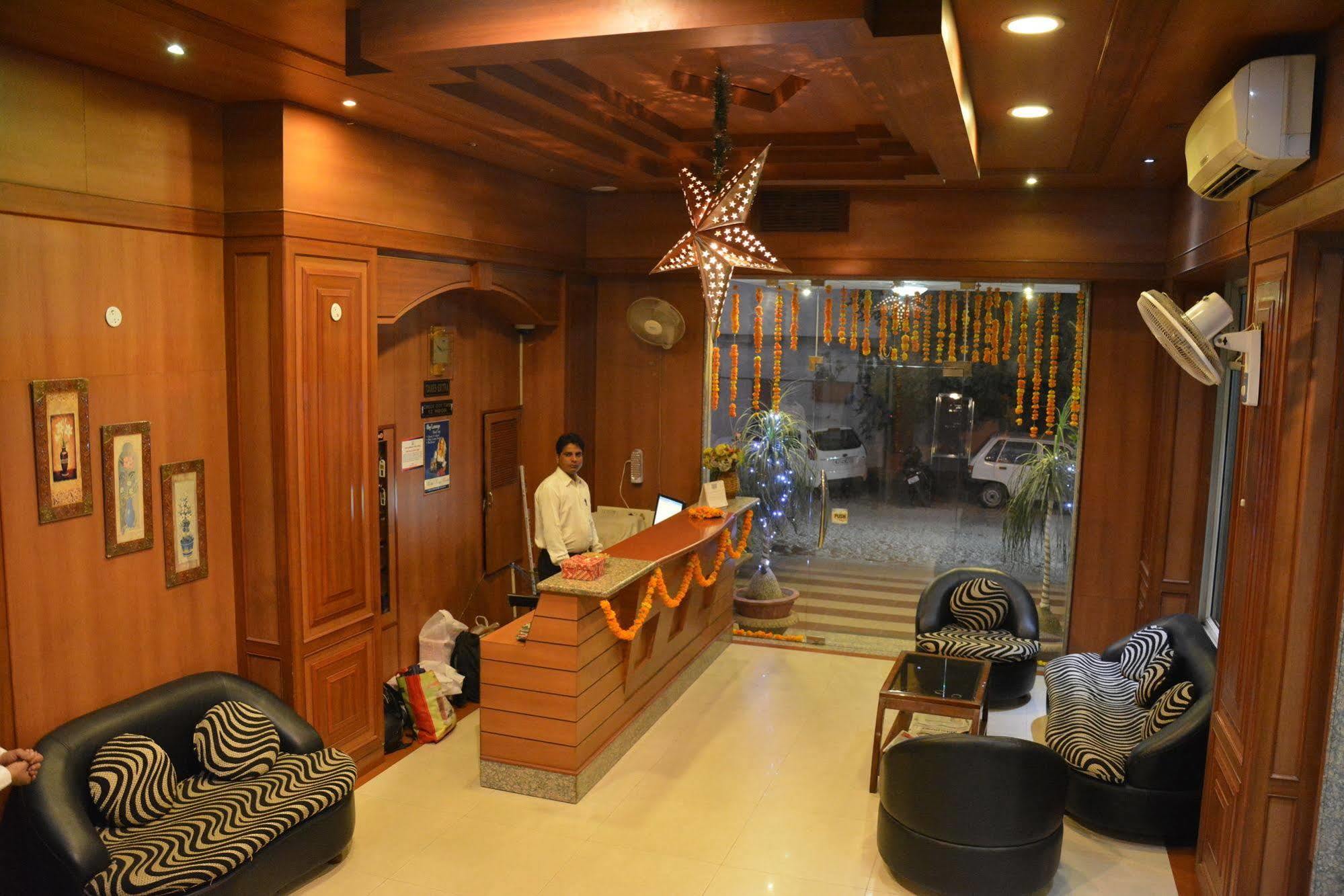 Kings Corner 3*