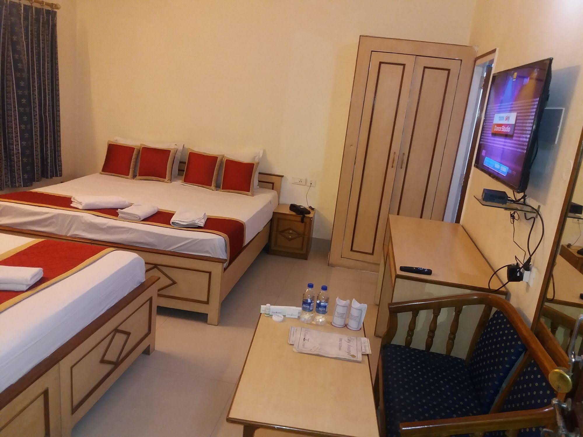 Hotel Kings Corner 3*