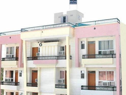 Hotel Sanj