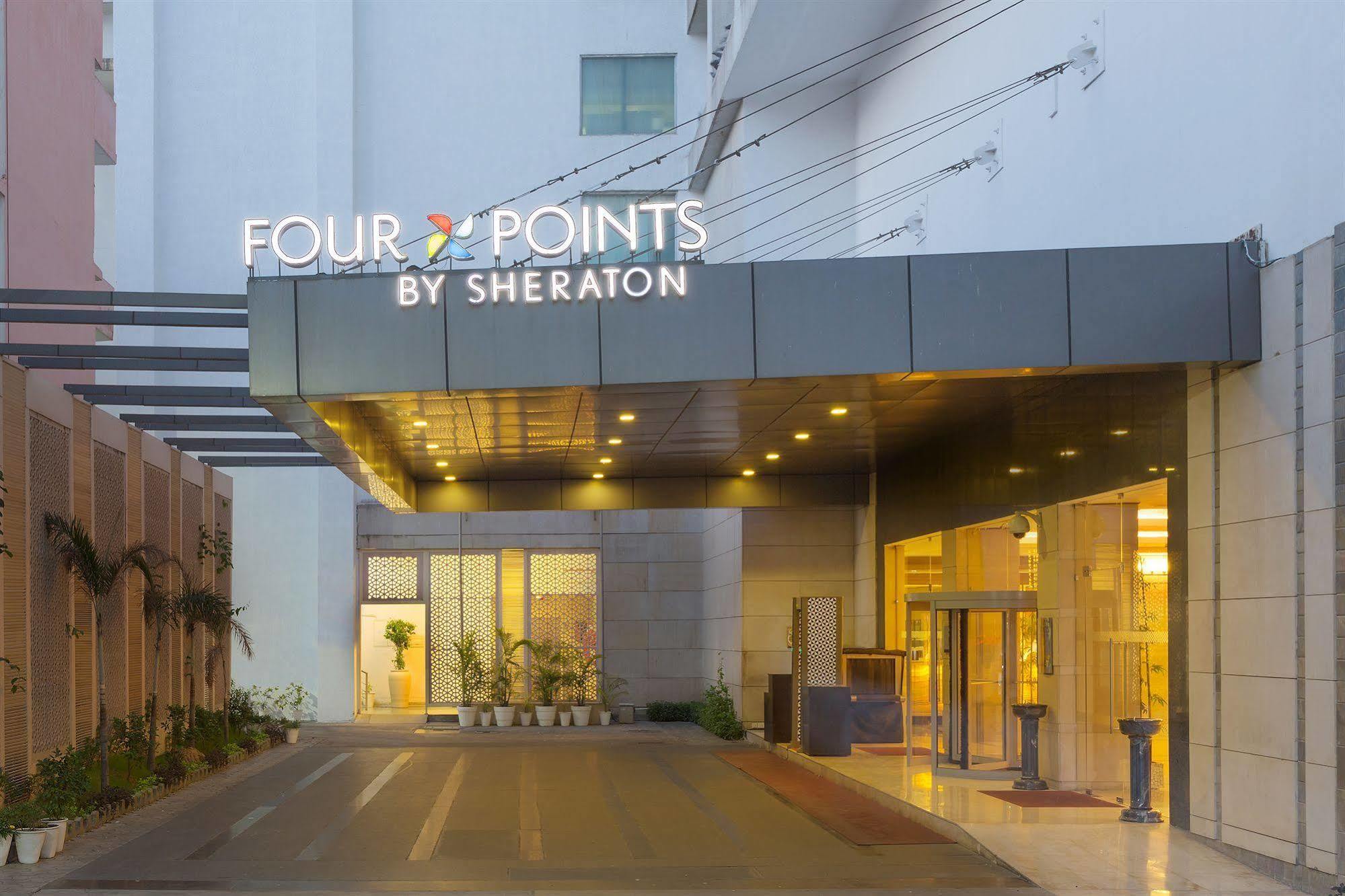 Four Points By Sheraton Jaipur, Square