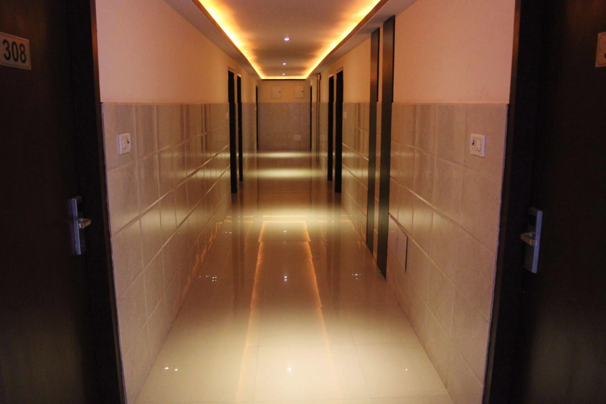 Savi Regency 2*