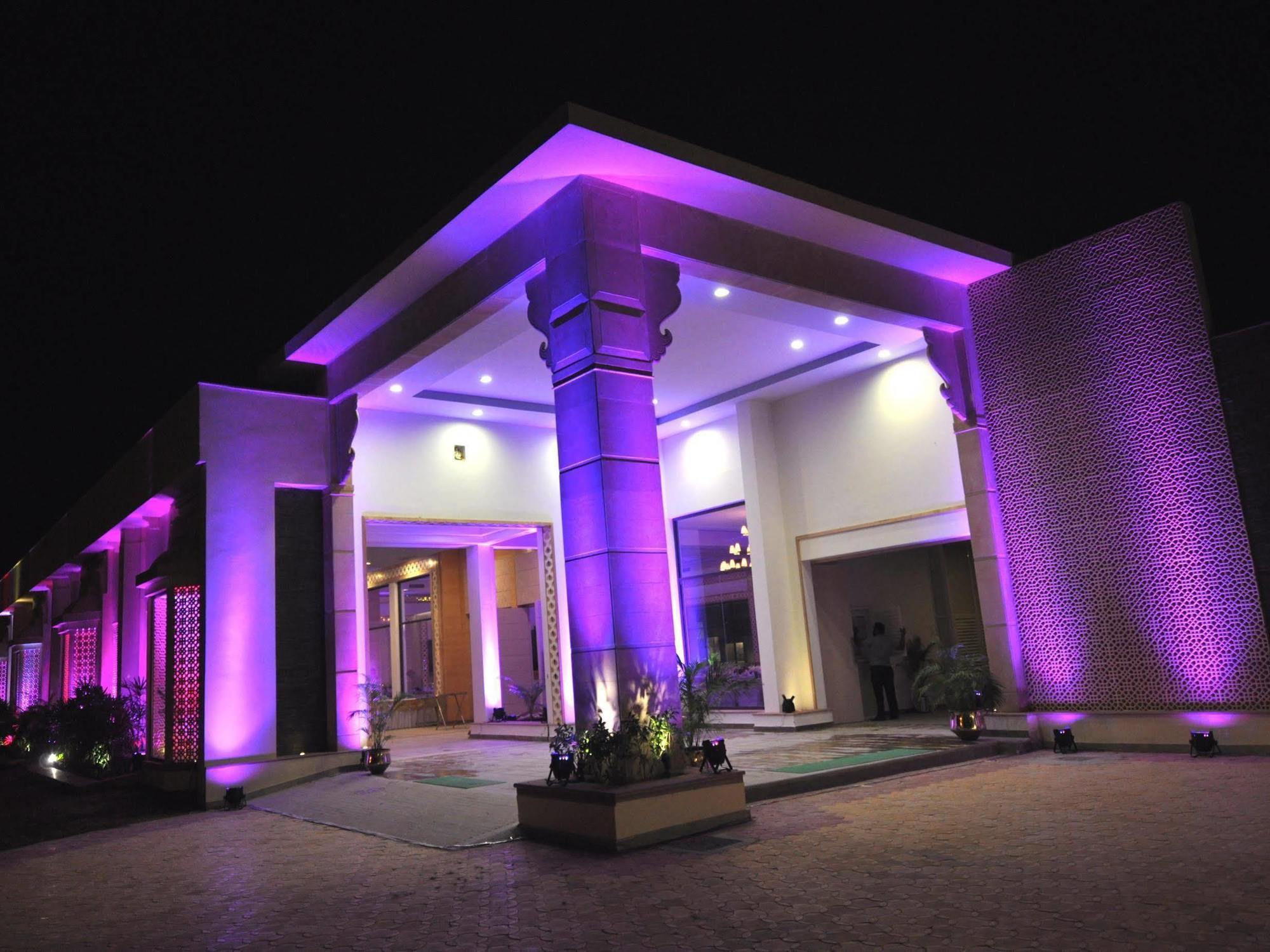 Hotel Kk Royal & Convention Centre Jaipur