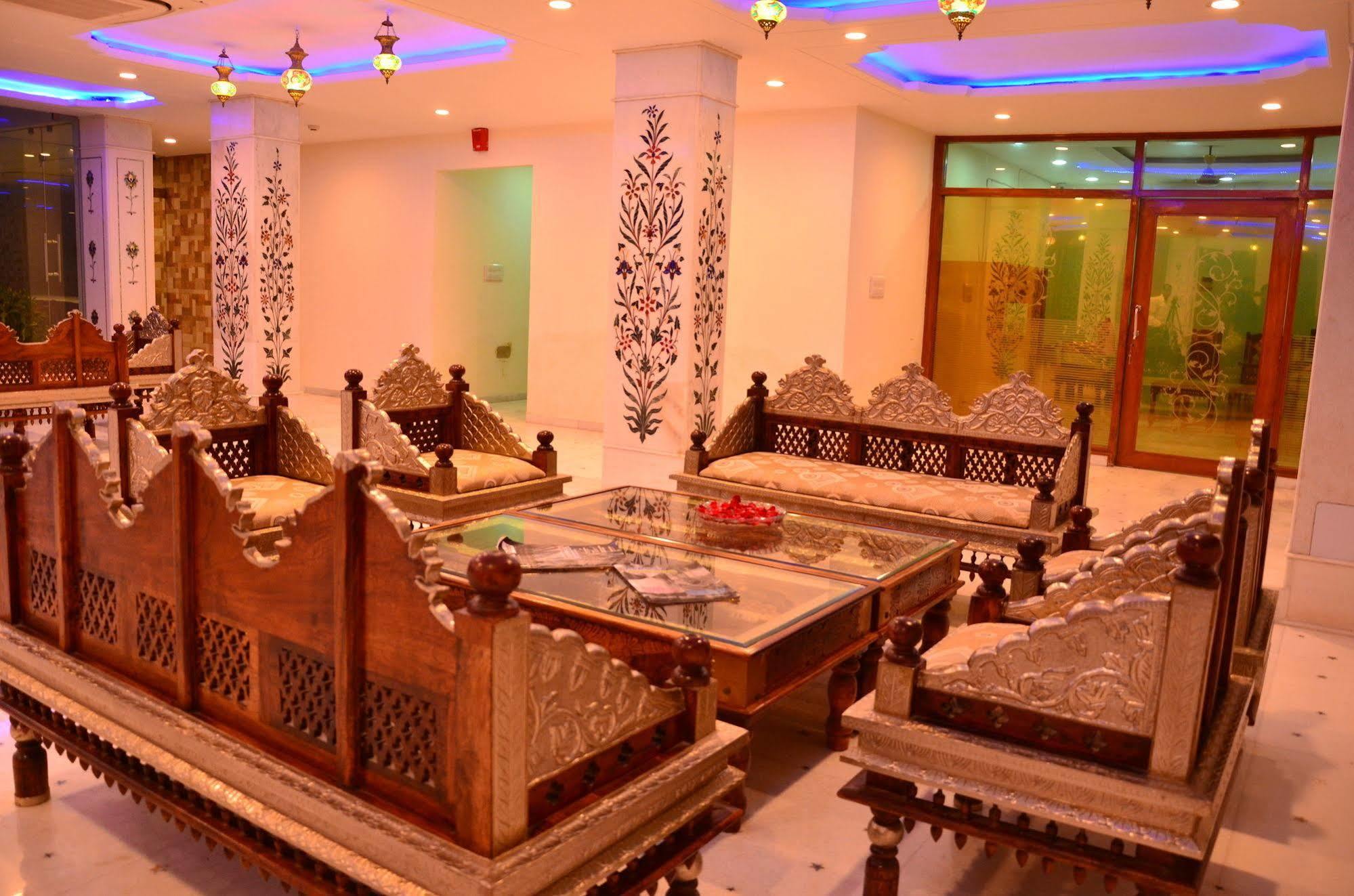 The Jal Mahal Hotel 4*