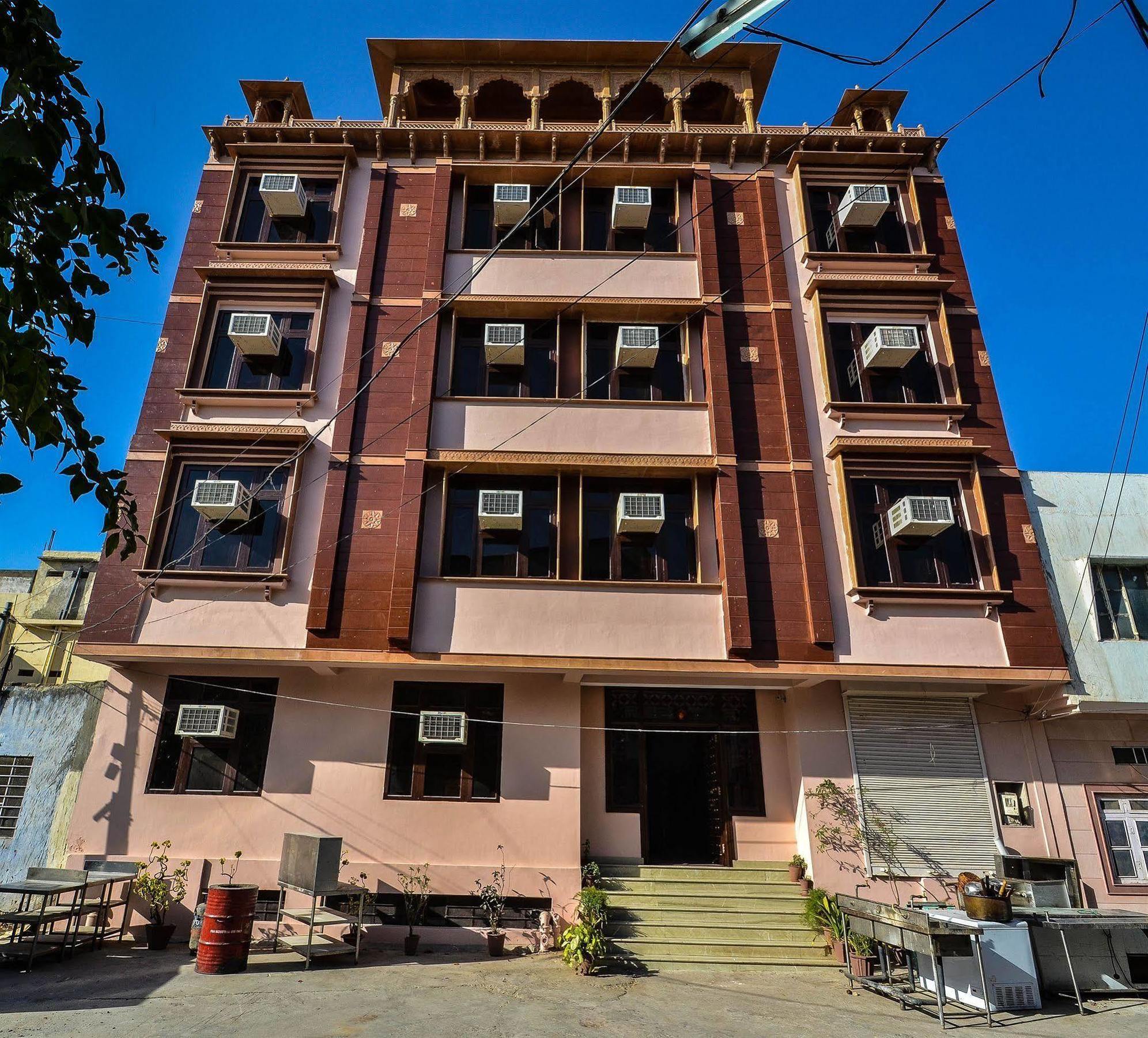 Ram Singh Palace 2* Jaipur