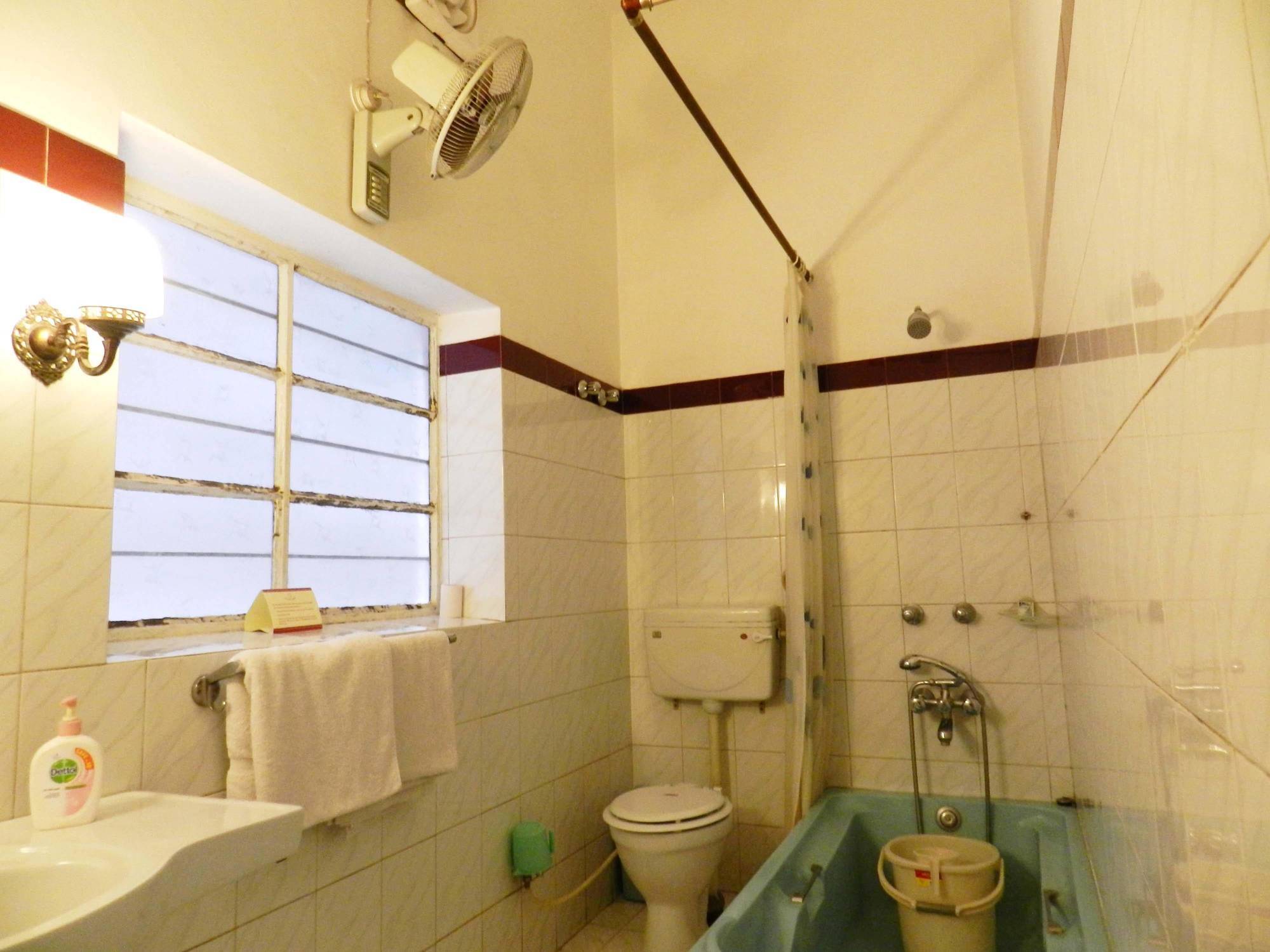 Hotel Tara Niwas 3*