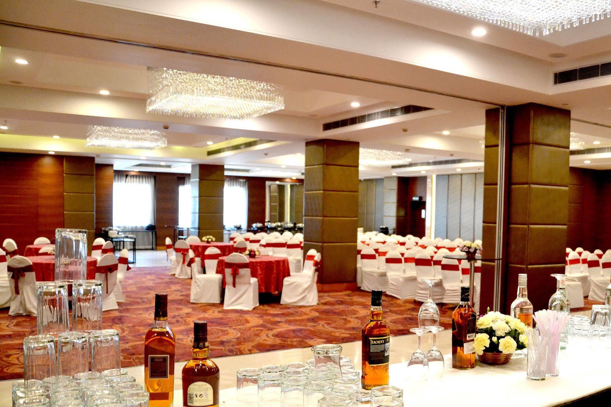 Hotel Radisson Center 5*